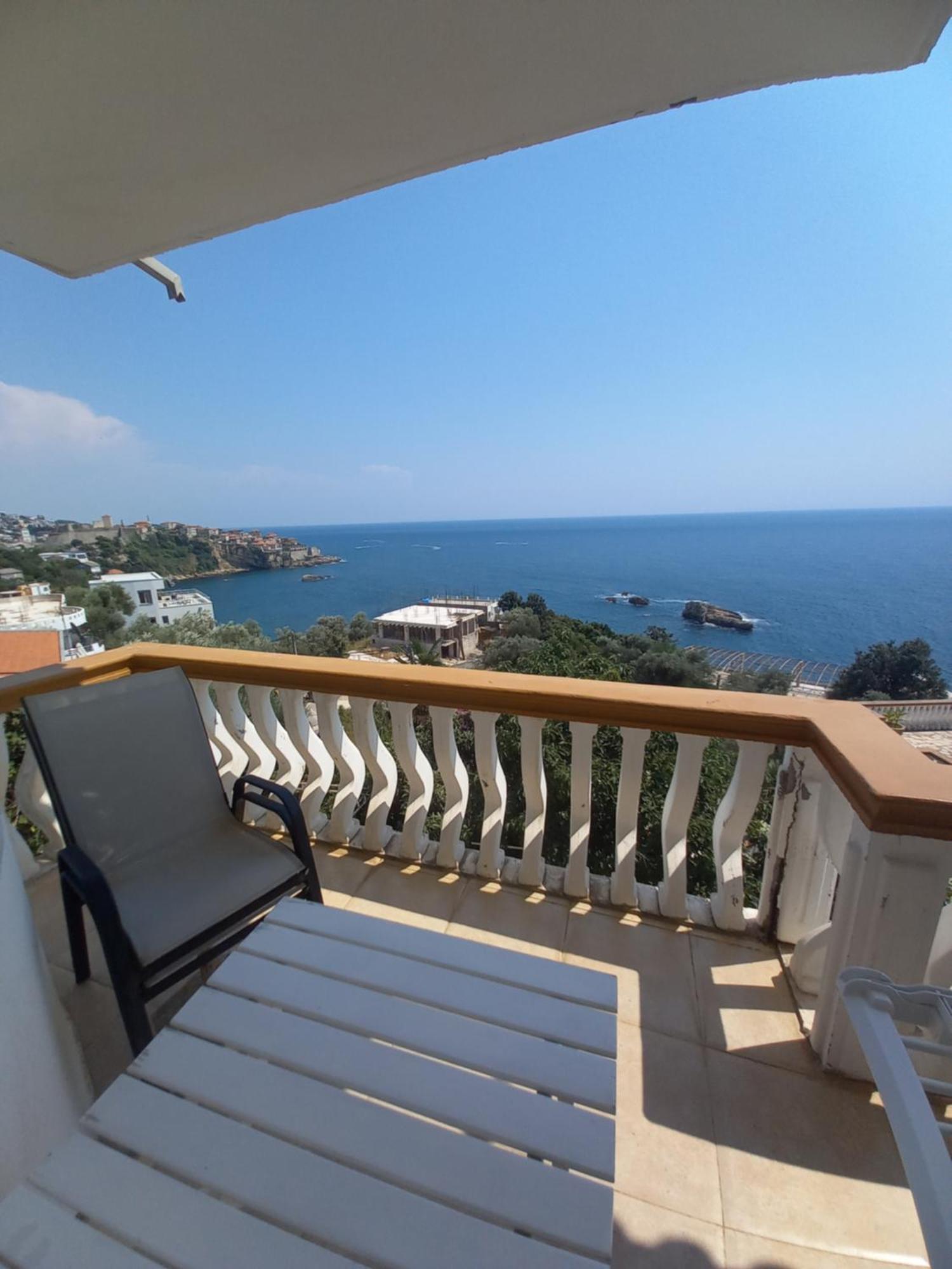 Apartments & Rooms Villa Anastasija Улцинь Екстер'єр фото