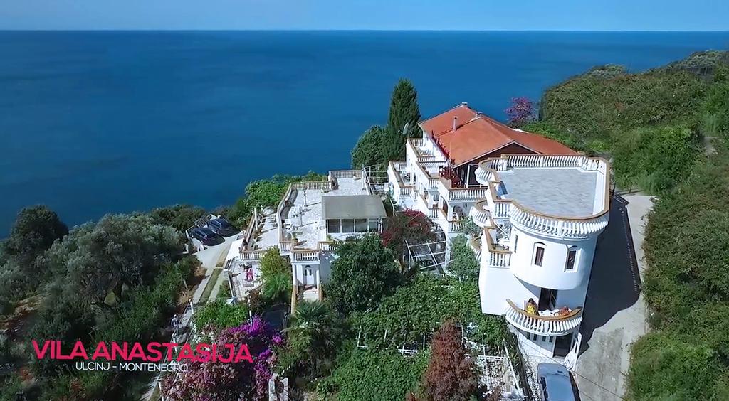 Apartments & Rooms Villa Anastasija Улцинь Екстер'єр фото